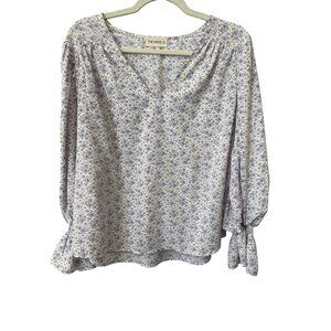 The Nines Ditsy Floral Blouse Size Small V Neck Long Sleeve Top Lavender White